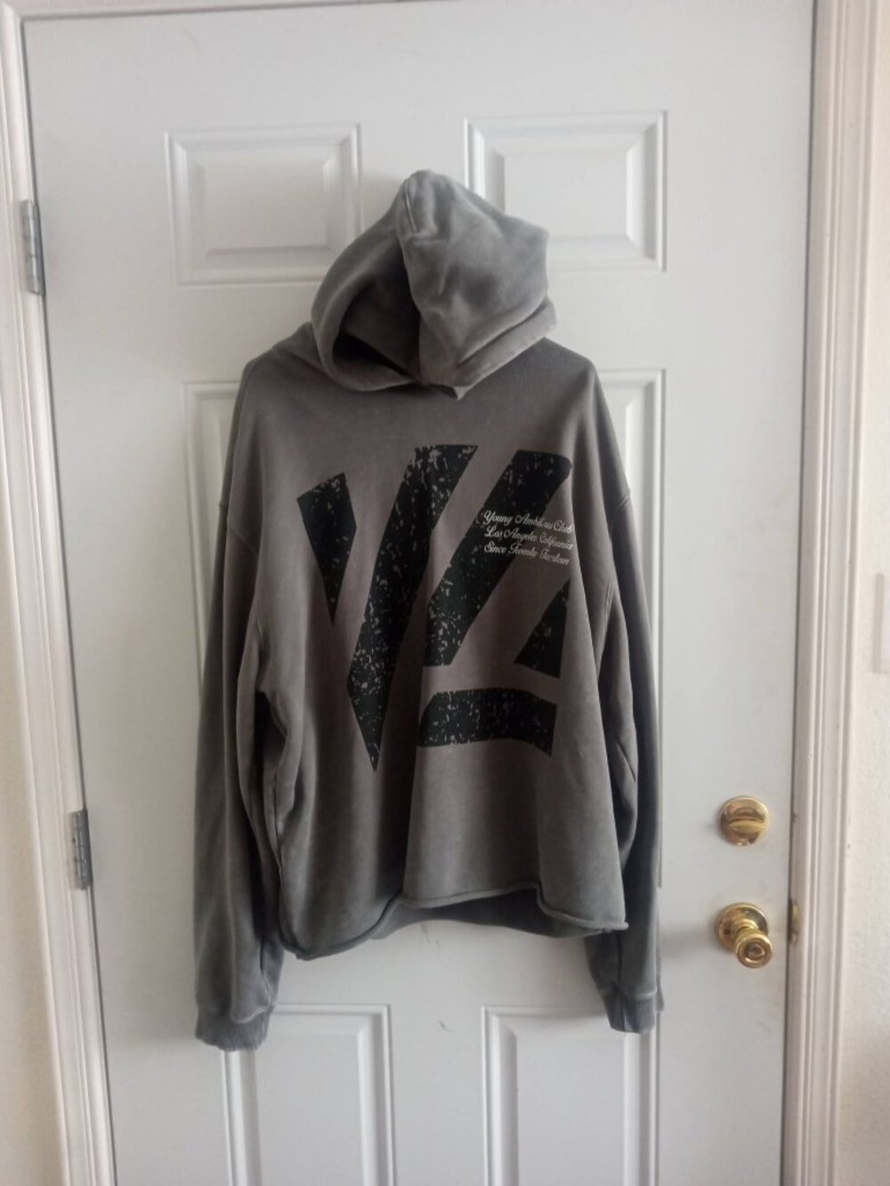 YOUNG LA distressed Hoodie/Sweater Size 2XL